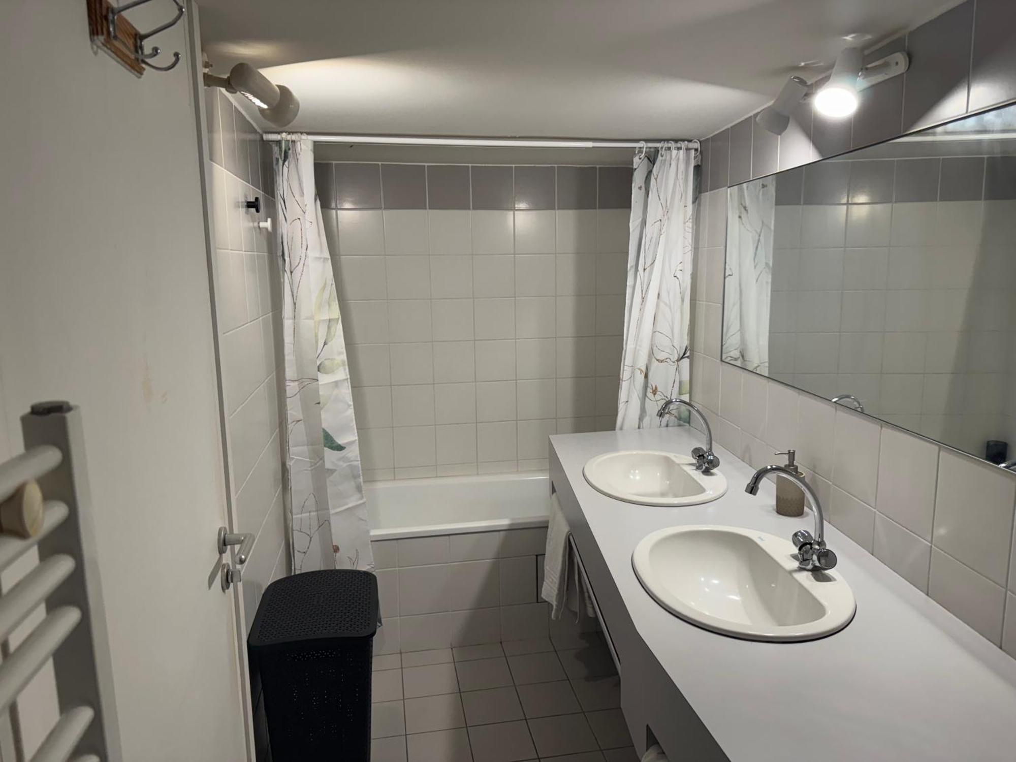 Balzac Hotel Restaurant Фужер Екстер'єр фото